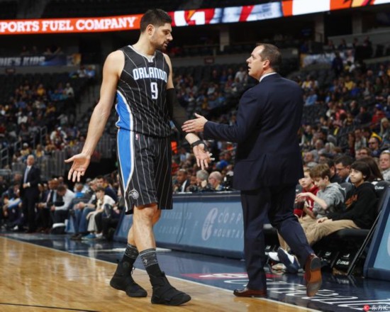 国安在丢球 国安在丢球